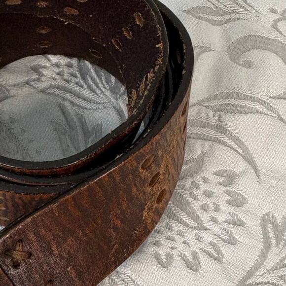 PERFORATED Belt Leather Cognac Brown Sz32 Bodied Chucky Equestrian Country Ranch - Picture 3 of 5